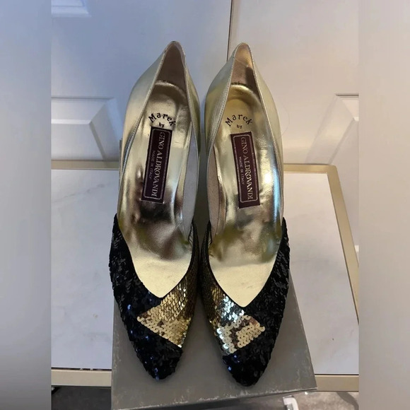 Marek by Gino Aldrovandi | Leather Black & Gold Sequin  Pumps | Size 39.5 - Picture 3 of 11